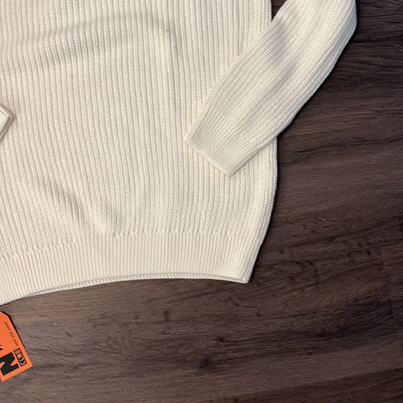 Zara White Turtleneck - Picture 3 of 11
